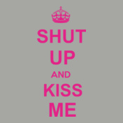 keep-calm-and-kiss-me