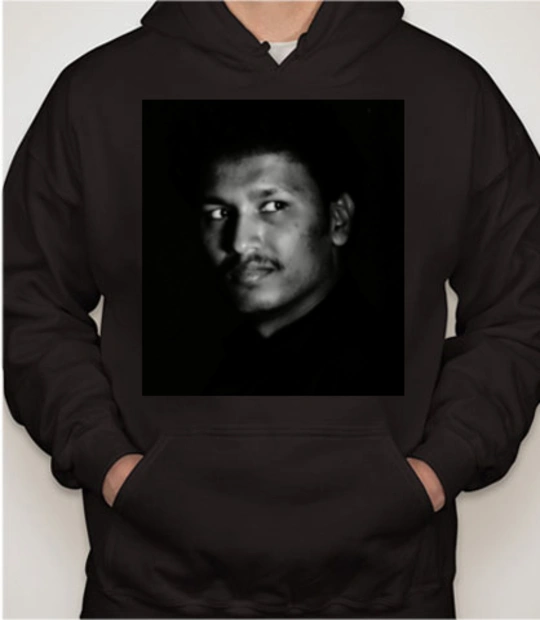 T shirts madanblack T-Shirt