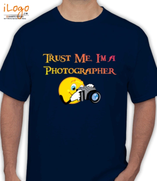 Photographer trust-me-i%m-a-photographer T-Shirt